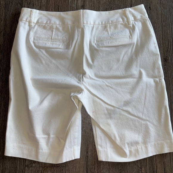 Inc international concepts size 12 shorts white - Picture 5 of 5